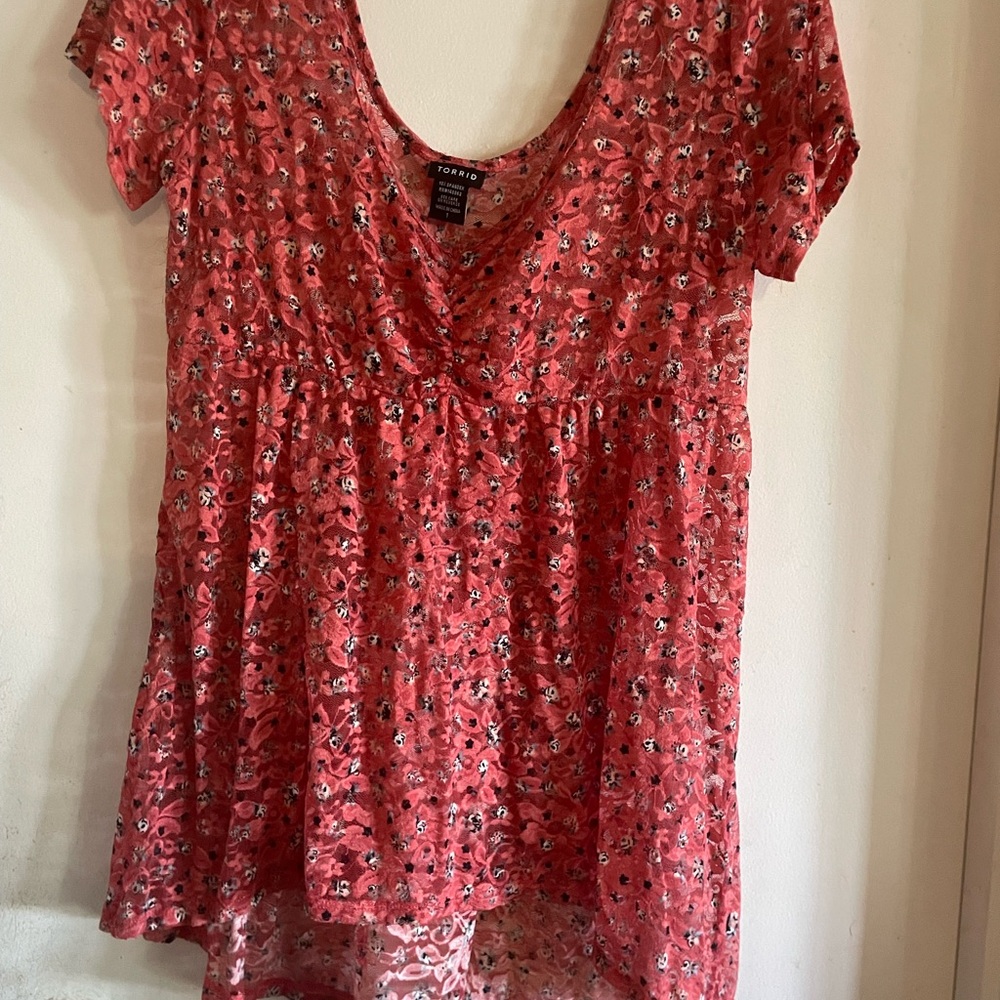 Torrid Women's Red Floral Top
